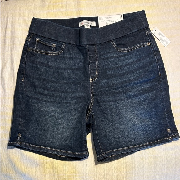 Liz Claiborne Pants - Liz Claiborne Women's Dark Blue Denim Shorts NWT size 10